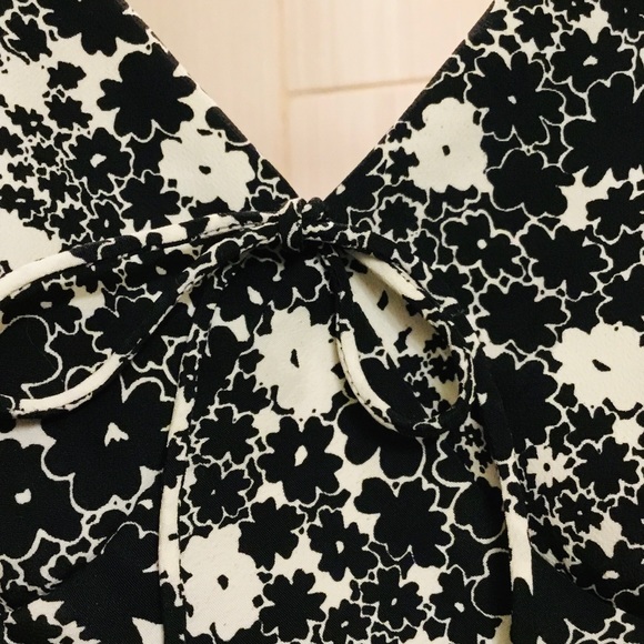 EXPRESS DRESSY BLACK & WHITE SUNDRESS - Picture 2 of 5